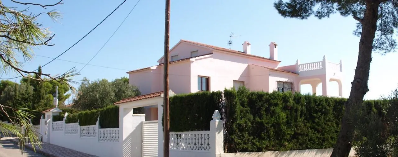 Villa Beach Haven: Spacious 8-Bedroom Retreat with Jacuzzi and Dual Kitchens Les Tres Cales Spain