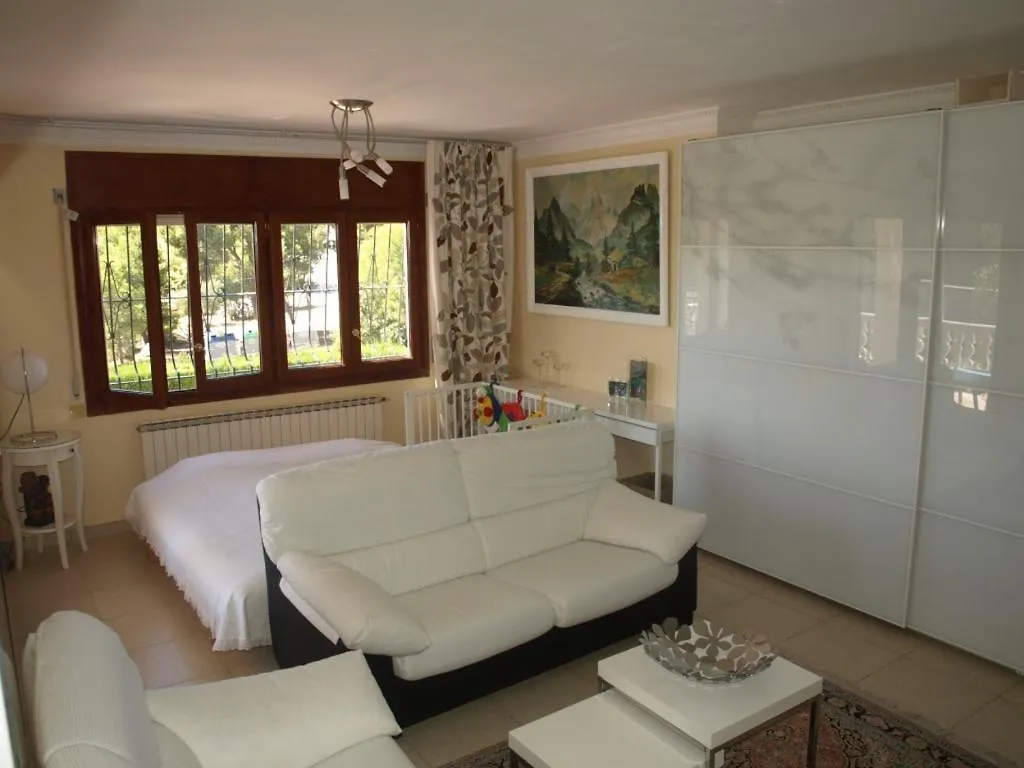 Beach Haven: Spacious 8-Bedroom Retreat with Jacuzzi and Dual Kitchens Les Tres Cales Villa