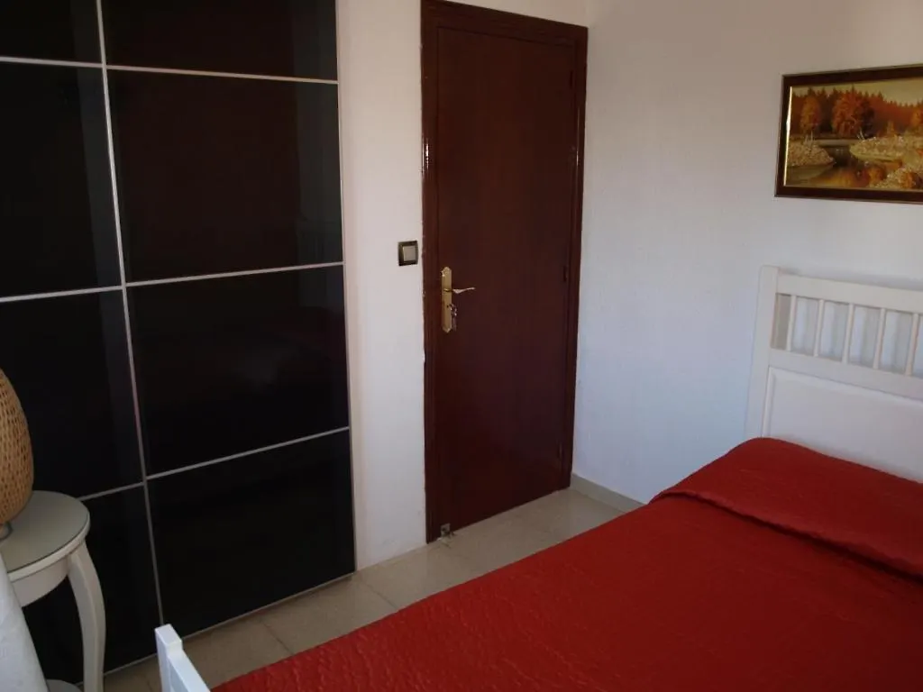 Beach Haven: Spacious 8-Bedroom Retreat with Jacuzzi and Dual Kitchens Les Tres Cales 0*,  Spain