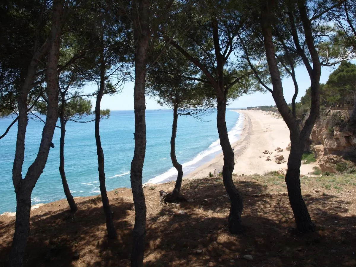 Villa Beach Haven: Spacious 8-Bedroom Retreat with Jacuzzi and Dual Kitchens Les Tres Cales Spain